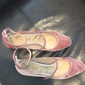 Sam Edelman Rose velvet pumps